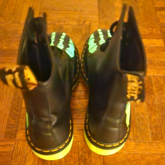 Made in Asia Doc Marten boot - Picture 4 of 10